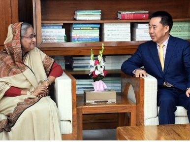 Chinese envoy tells Sheikh Hasina that nation will play a constructive role in solving Rohingya trouble